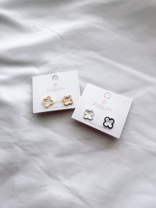 Seaside Studs image 0