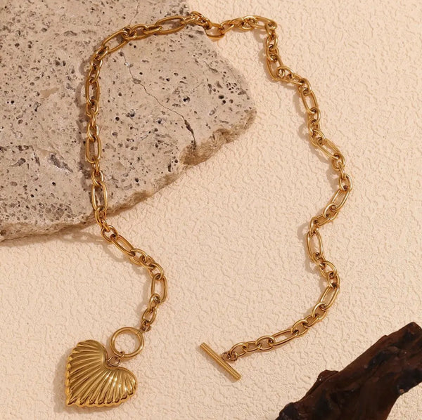 Lilly Necklace