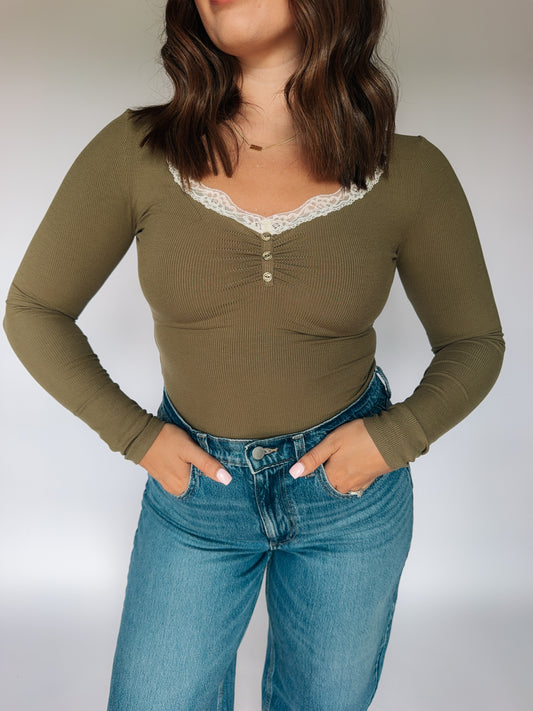 Lace Trim Long-sleeve